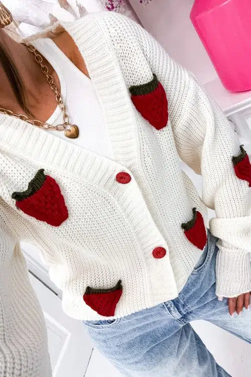 KADIN TRİKO CROP HIRKA ÇİLEK DESENLİ 