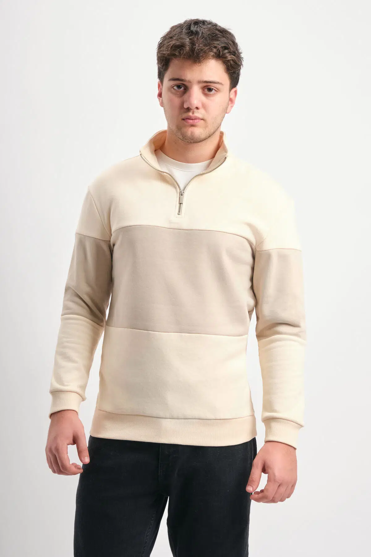 Regular Fit Yarım Fermuarlı Dik Yaka Renk Bloklu Sweatshirt - Krem