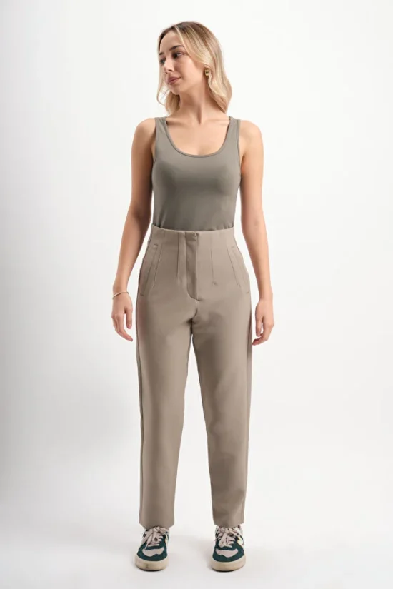 Fermurarlı Yüksek Bel Dar Paça Carrot Fit Kumaş Pantolon